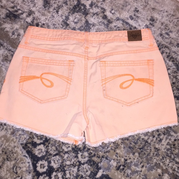 Shorts - Picture 2 of 3